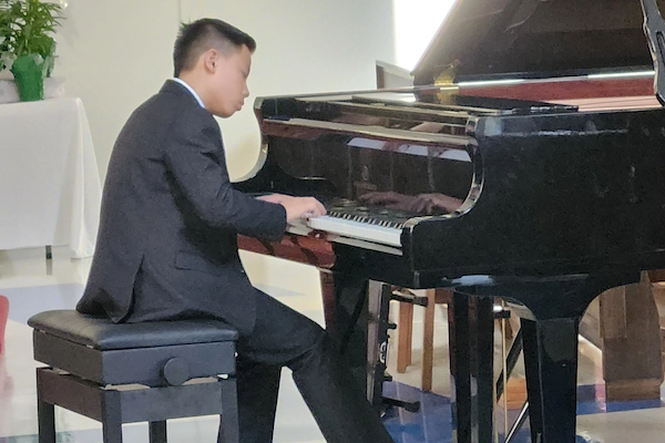 Pianist_600x400